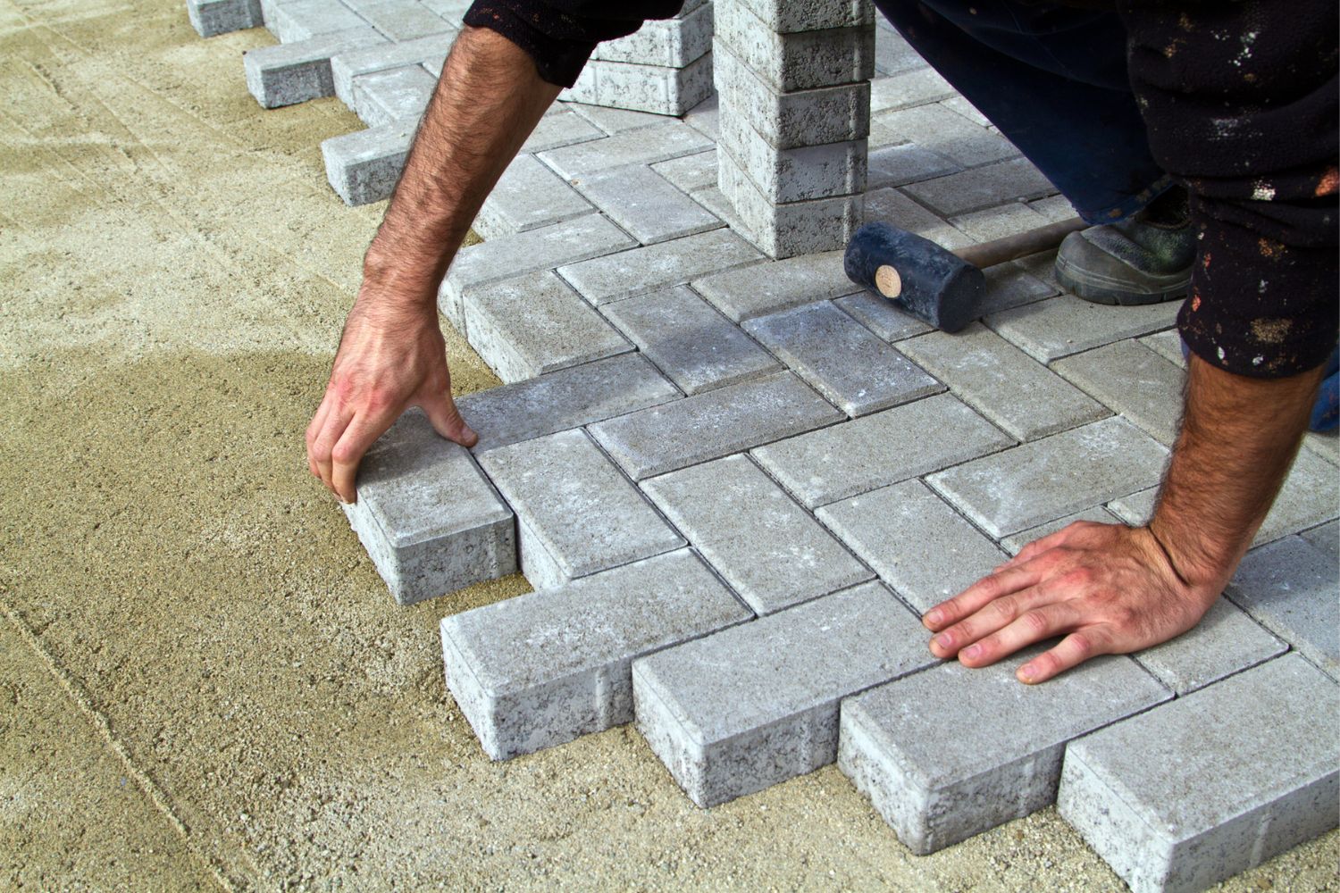 Cost-of-Pavers-vs-Concrete_53602243